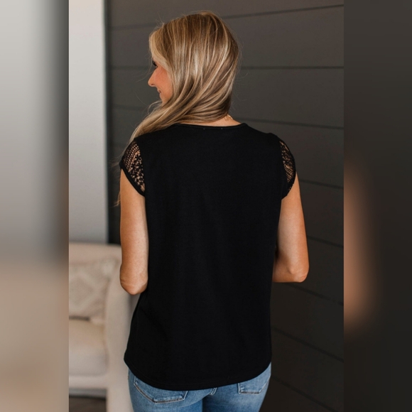 Searching For Truth Cap Sleeve Top - Picture 3 of 10